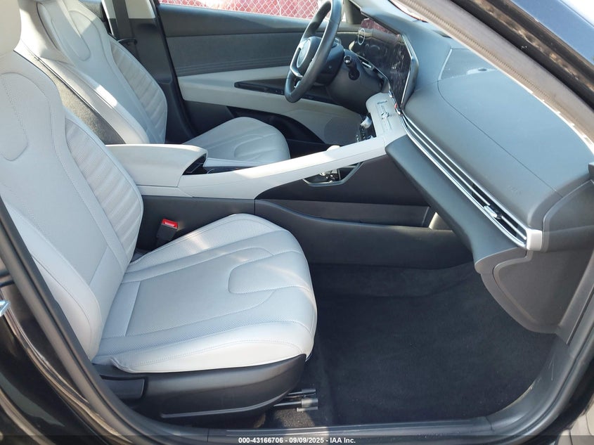 2025 HYUNDAI ELANTRA LIMITED - KMHLP4DG9SU910597
