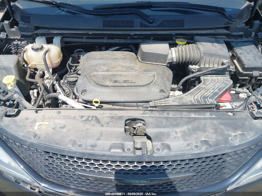 2019 Chrysler Pacifica Touring Plus VIN: 2C4RC1FG5KR567581 Lot: 43166871