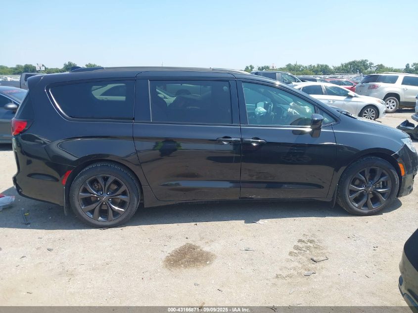 2019 Chrysler Pacifica Touring Plus VIN: 2C4RC1FG5KR567581 Lot: 43166871