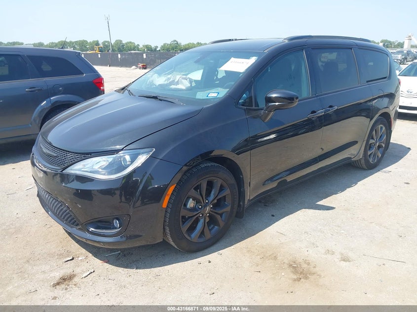 2C4RC1FG5KR567581 2019 CHRYSLER PACIFICA photo no. 2
