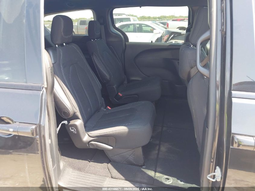 2019 Chrysler Pacifica Touring Plus VIN: 2C4RC1FG5KR567581 Lot: 43166871