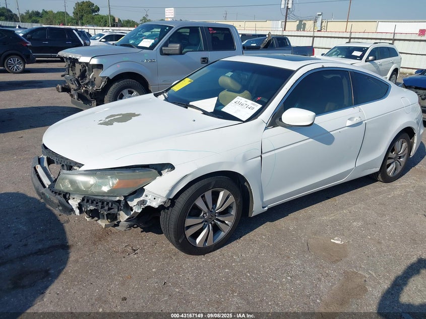 1HGCS12838A027779 2008 HONDA ACCORD photo no. 2