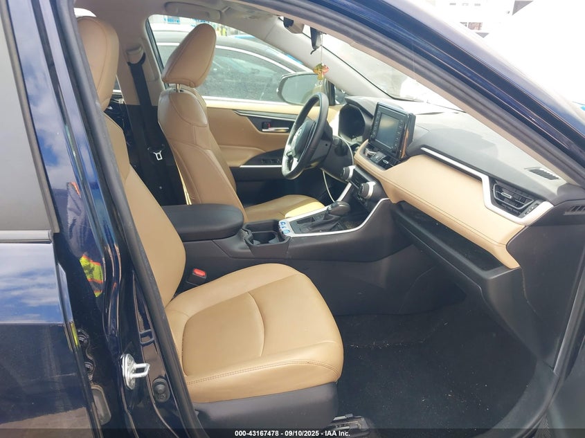 2019 TOYOTA RAV4 XLE PREMIUM - 2T3C1RFV6KC030508