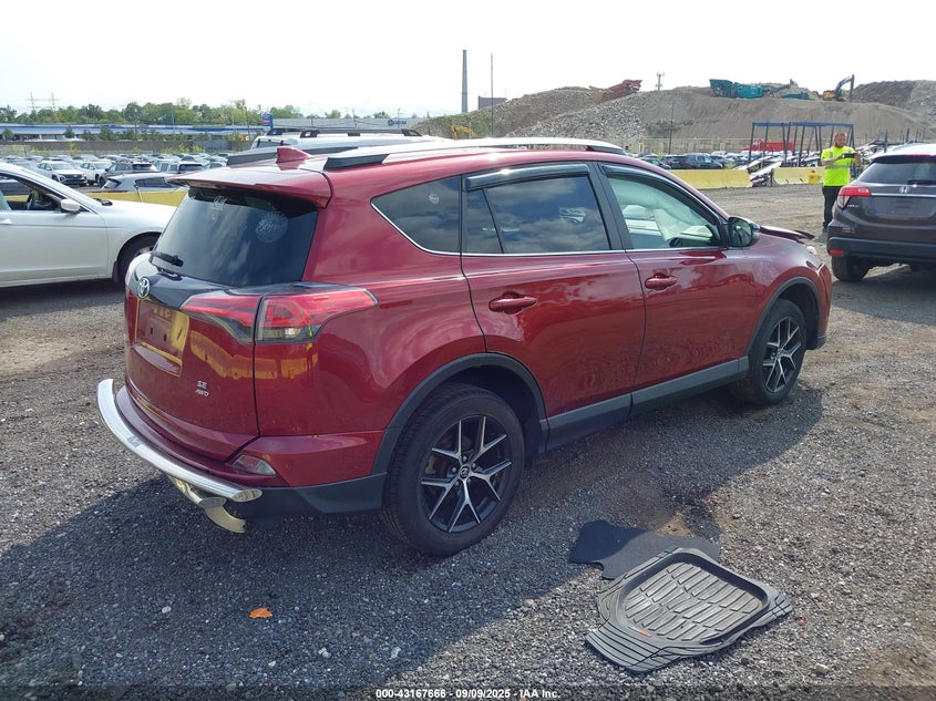2018 TOYOTA RAV4 SE - JTMJFREV0JD233561