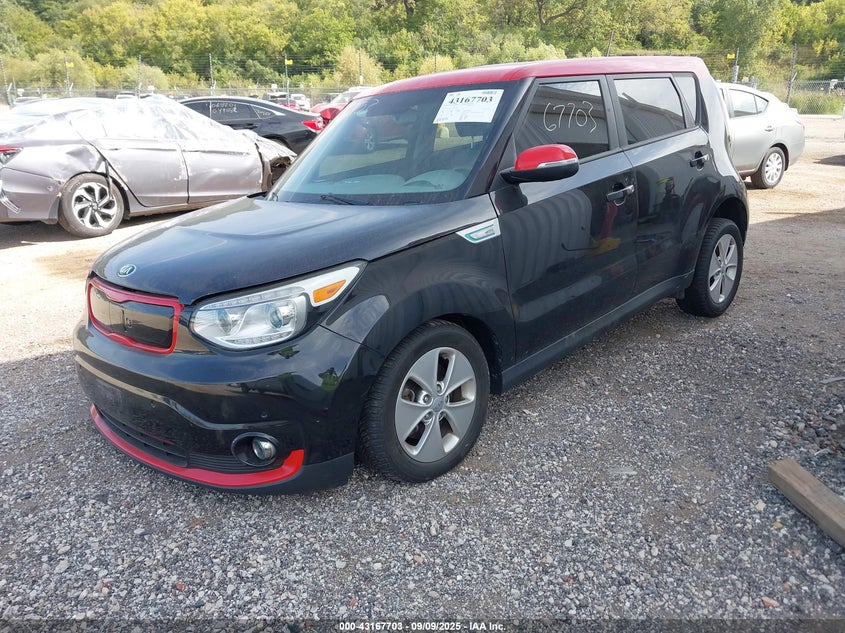 KNDJX3AE2G7005228 2016 KIA SOUL EV photo no. 2