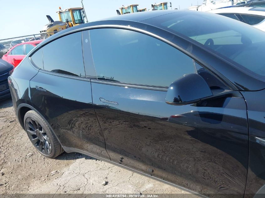 2021 Tesla Model Y Long Range Dual Motor All-Wheel Drive VIN: 5YJYGDEE9MF254839 Lot: 43167785