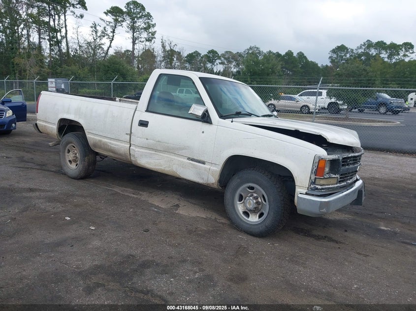 1999 Chevrolet C3500 white truck gasoline 1GCGC34RXXF001194 photo #1