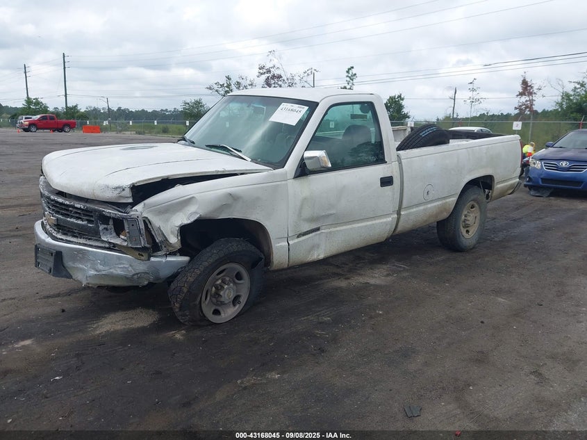 1999 Chevrolet C3500 white truck gasoline 1GCGC34RXXF001194 photo #3