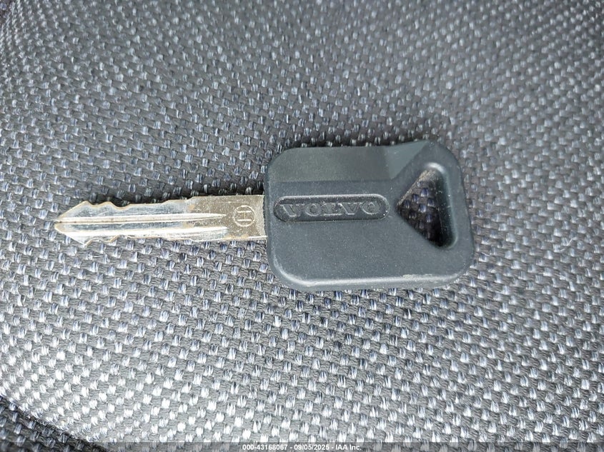 2023 Volvo Vnl VIN: 4V4NC9UG2PN335674 Lot: 43168067