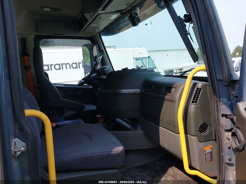 2023 Volvo Vnl VIN: 4V4NC9UG2PN335674 Lot: 43168067