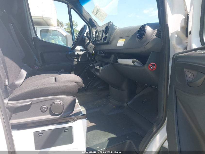 2019 MERCEDES-BENZ SPRINTER 2500 HIGH ROOF V6 - WD3PF1CD2KP038366