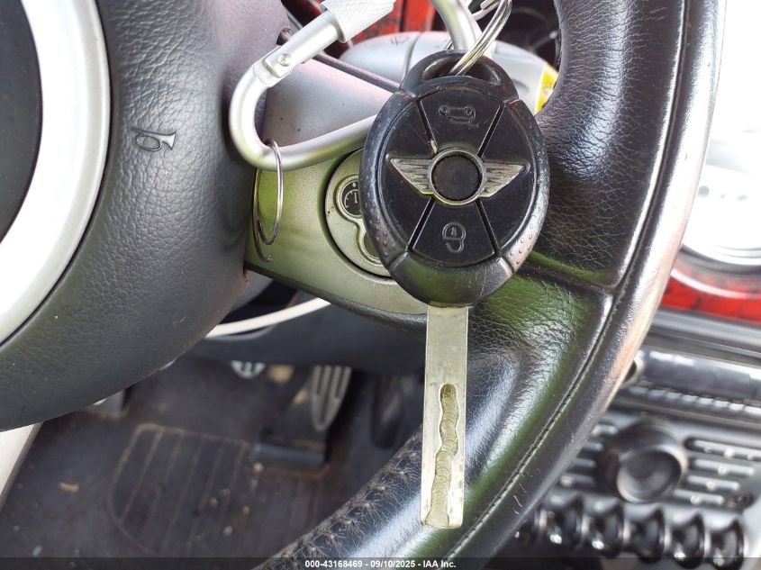 2006 Mini Cooper S VIN: WMWRH33586TJ42321 Lot: 43168469