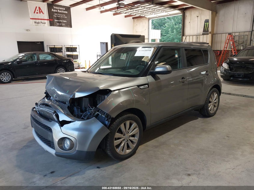 2019 KIA SOUL + - KNDJP3A56K7638811
