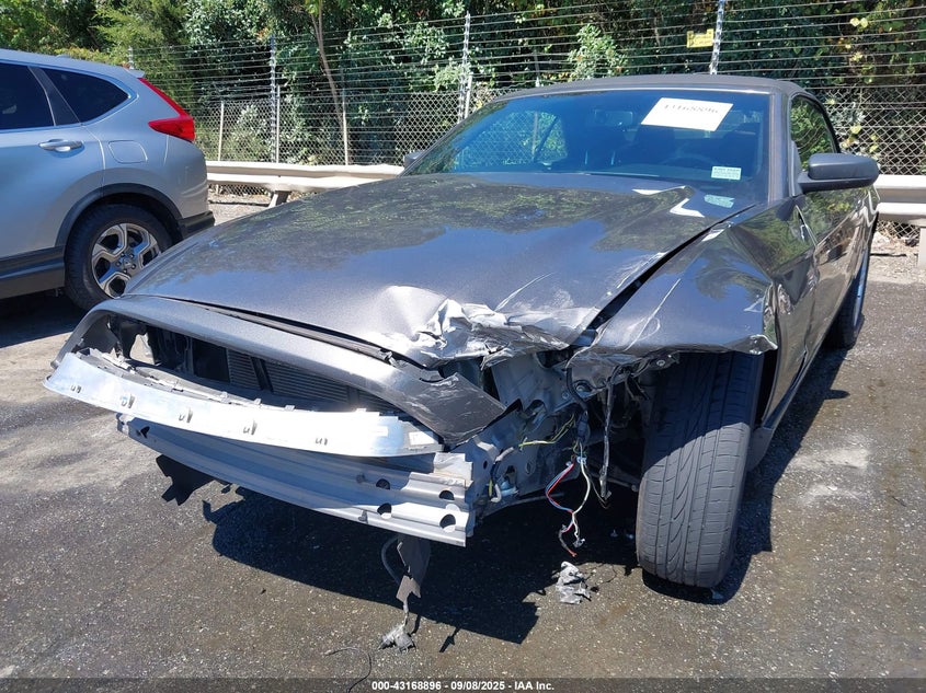2014 Ford Mustang V6 VIN: 1ZVBP8EM8E5292793 Lot: 43168896
