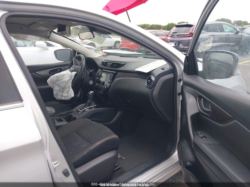 JN1BJ1AV1MW300755 2021 NISSAN ROGUE photo no. 5