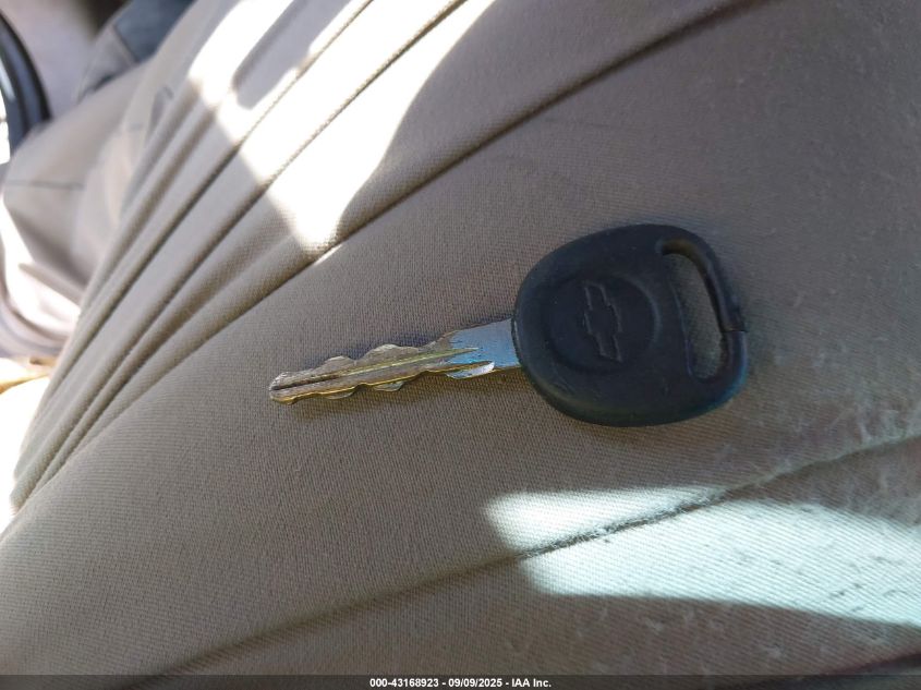 2005 Chevrolet Tahoe Ls VIN: 1GNEC13T15J108421 Lot: 43168923