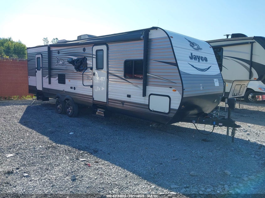 1UJBJ0BR8H1TC0637 2017 Jayco Bhbe Travel Trailer auction photo 1
