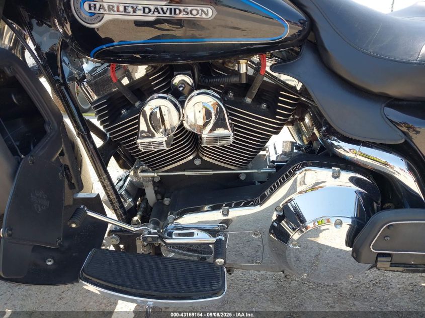 2006 Harley-Davidson Flhtcui Shrine VIN: 1HD1FLW166Y677339 Lot: 43169154