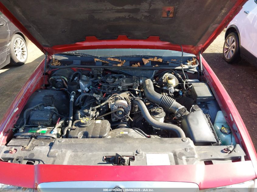 2001 Mercury Grand Marquis Gs VIN: 2MEFM74W91X636889 Lot: 43169661