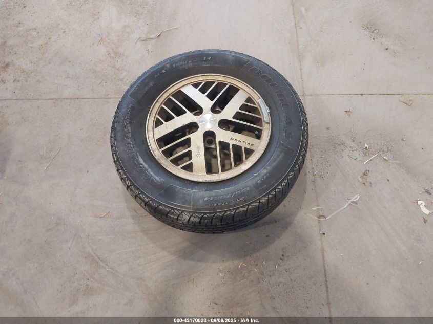 1988 Pontiac Grand Am Le VIN: 1G2NV54D5JC787078 Lot: 43170023