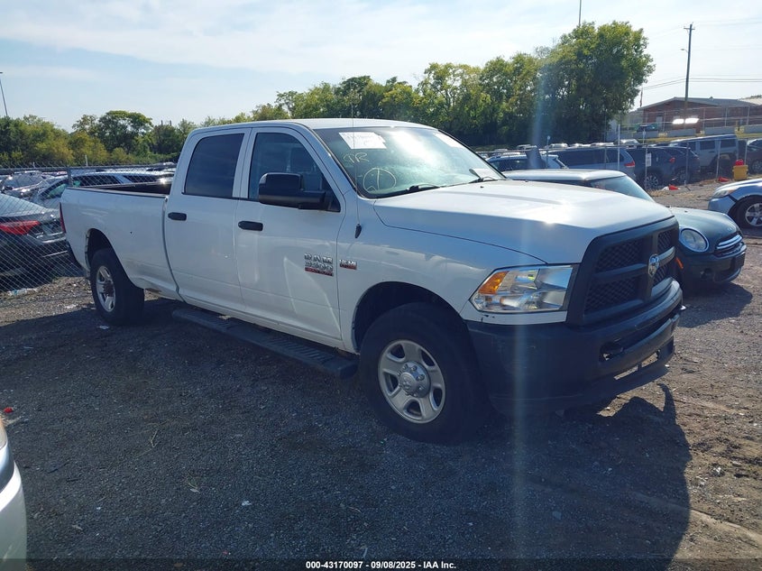 3C63R2GT9HG785146 2017 Ram 3500 Tradesman 4X2 8' Box auction photo 1