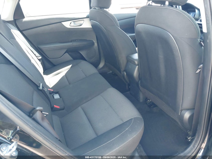 VIN 3KPF24AD1RE792127 2024 KIA FORTE LXS