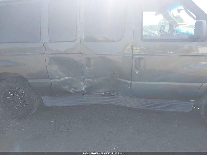 2004 Ford E-350 Super Duty Chateau/Xl/Xlt VIN: 1FBNE31L44HA85230 Lot: 43170275