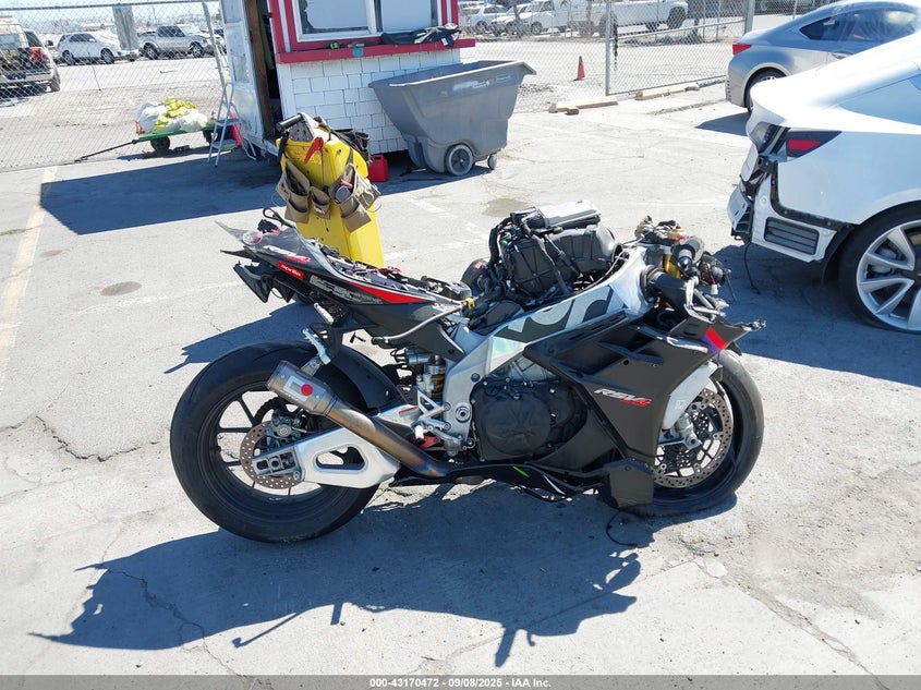 2023 APRILIA RSV4 1100 FACTORY ZD4KYUB08PS000773