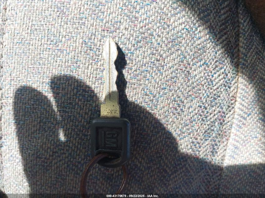 2006 GMC Savana Cutaway Work Van VIN: 1GDJG31U261260479 Lot: 43170678