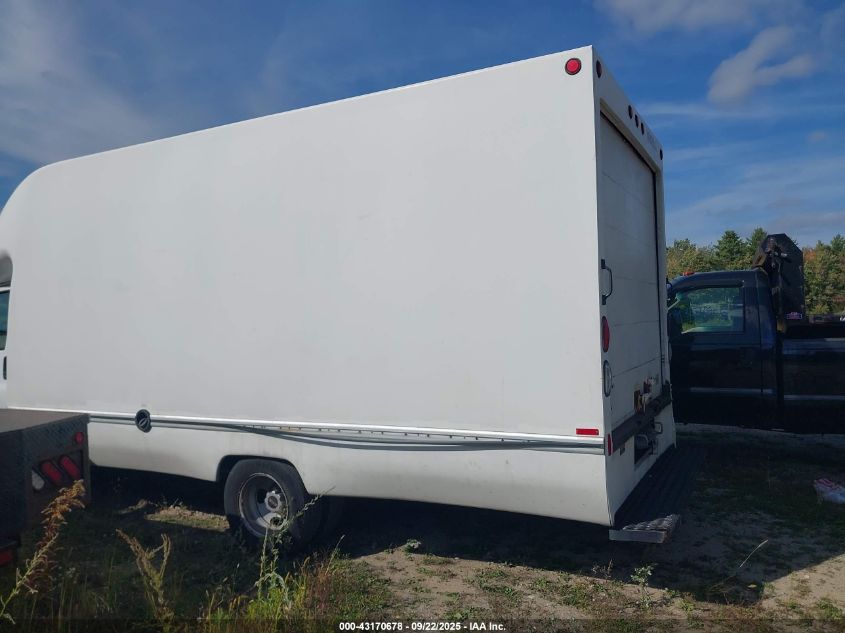 2006 GMC Savana Cutaway Work Van VIN: 1GDJG31U261260479 Lot: 43170678