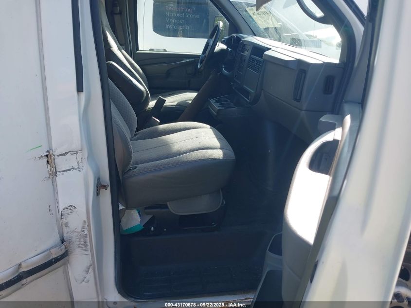 2006 GMC Savana Cutaway Work Van VIN: 1GDJG31U261260479 Lot: 43170678