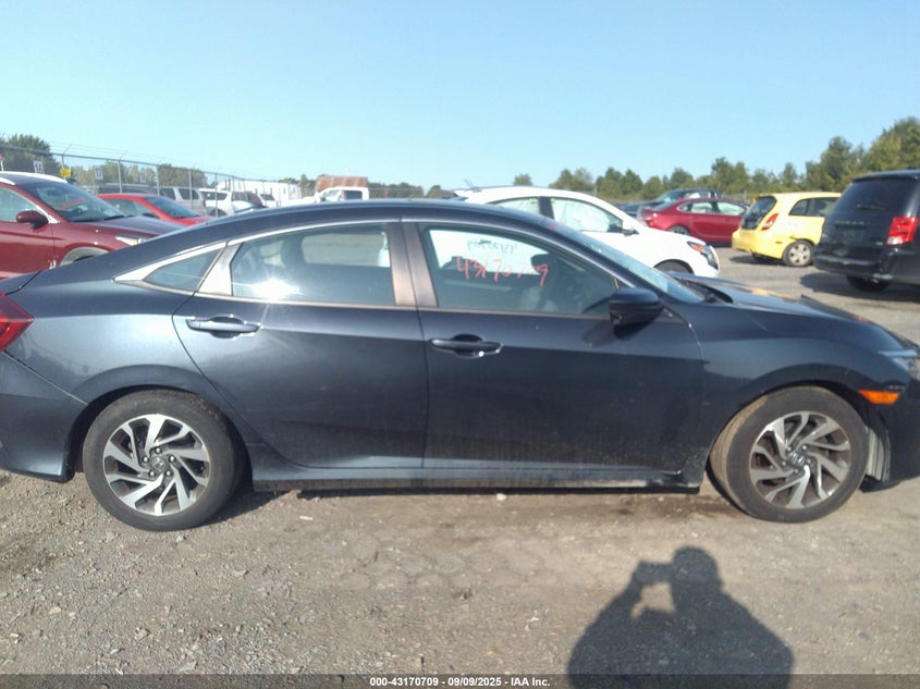 2017 HONDA CIVIC EX 2HGFC2F71HH563763