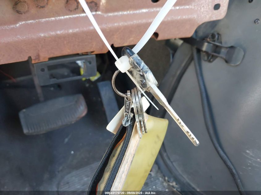 2002 Ford E-450 Cutaway Standard VIN: 1FDXE45F42HA33460 Lot: 43170720