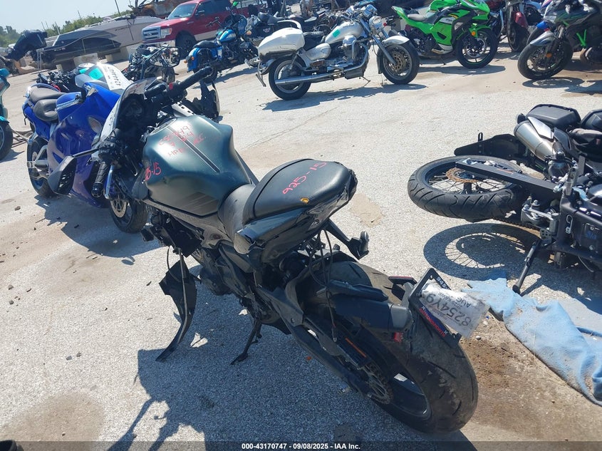 2025 Kawasaki Ex650 P green null gasoline ML5EXEP19SDAF6908 photo #4