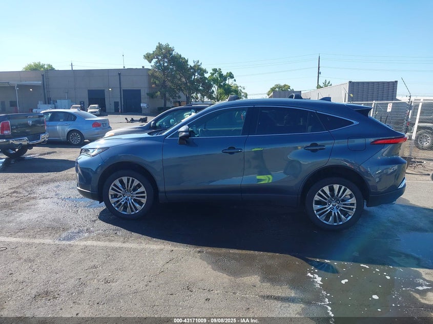 2022 TOYOTA VENZA XLE JTEAAAAH7NJ106700