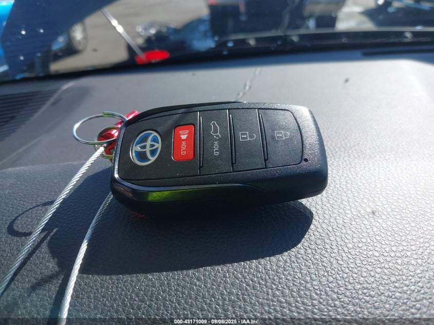 2022 TOYOTA VENZA XLE JTEAAAAH7NJ106700