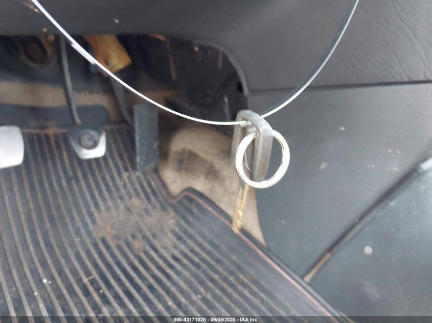 1994 Saturn Sl1 VIN: 1G8ZG5595RZ157761 Lot: 43171028