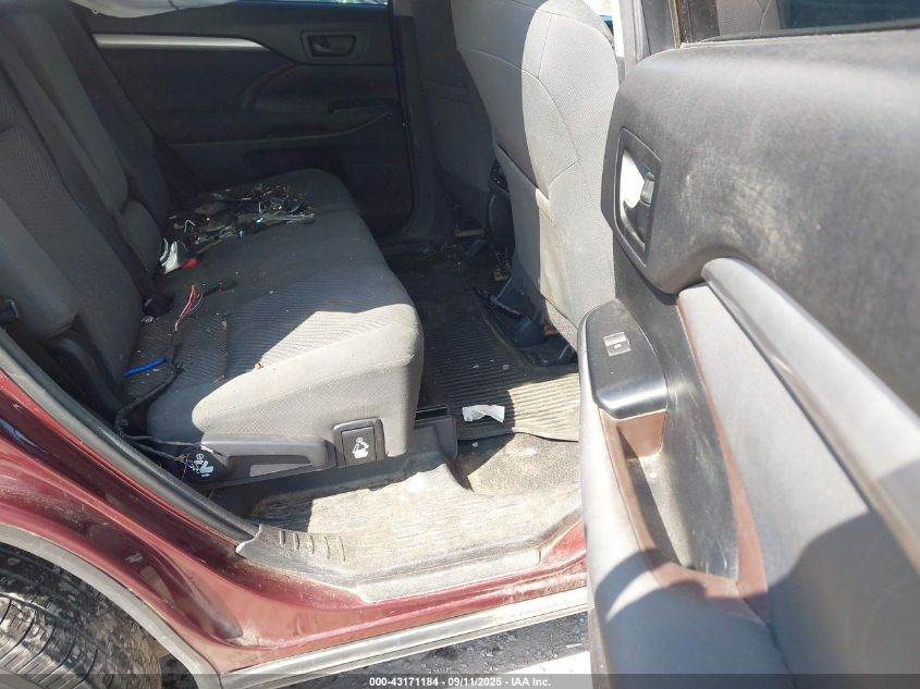 2015 Toyota Highlander Le V6 VIN: 5TDBKRFH1FS192460 Lot: 43171184