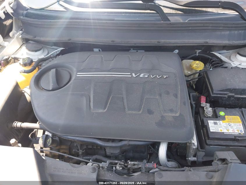 2015 Jeep Cherokee Latitude VIN: 1C4PJLCS8FW643051 Lot: 43171253