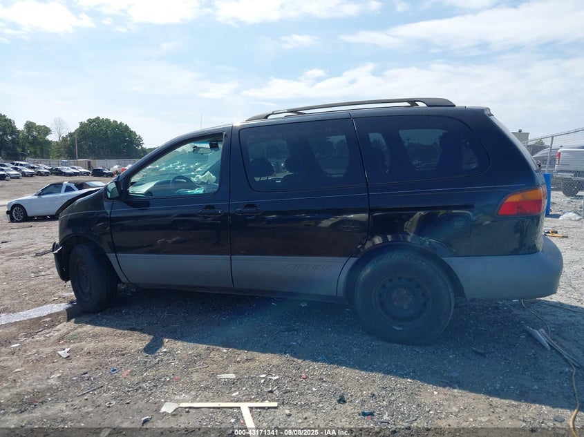 2000 Toyota Sienna Le VIN: 4T3ZF13C6YU244793 Lot: 43171341