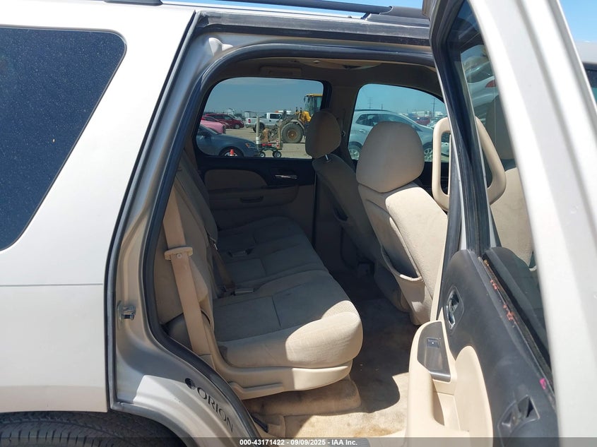 2007 Chevrolet Tahoe Ls VIN: 1GNFC13CX7R263705 Lot: 43171422
