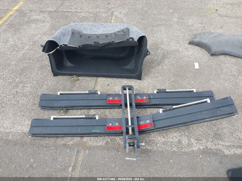 2020 Tesla Model Y Long Range Dual Motor All-Wheel Drive VIN: 5YJYGDEE1LF012044 Lot: 43171462