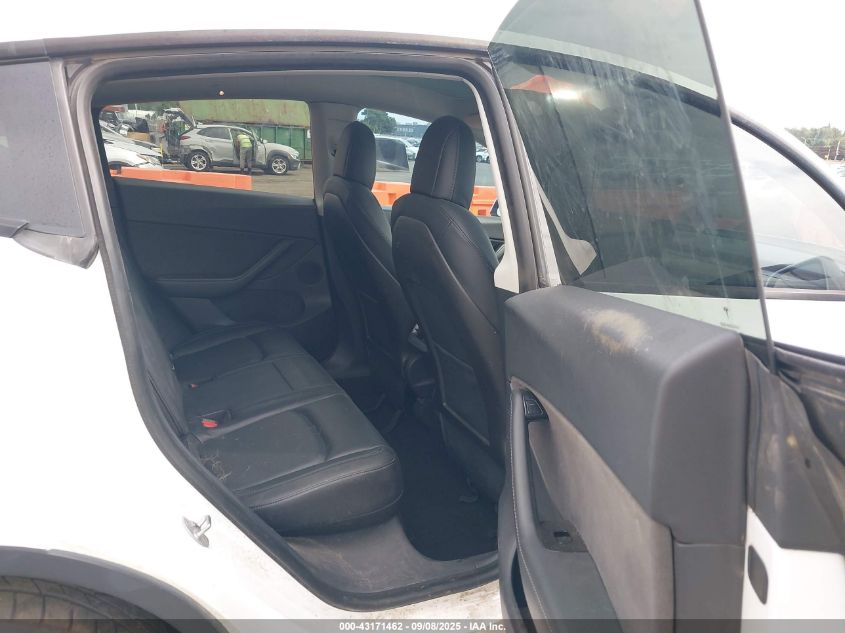 2020 Tesla Model Y Long Range Dual Motor All-Wheel Drive VIN: 5YJYGDEE1LF012044 Lot: 43171462