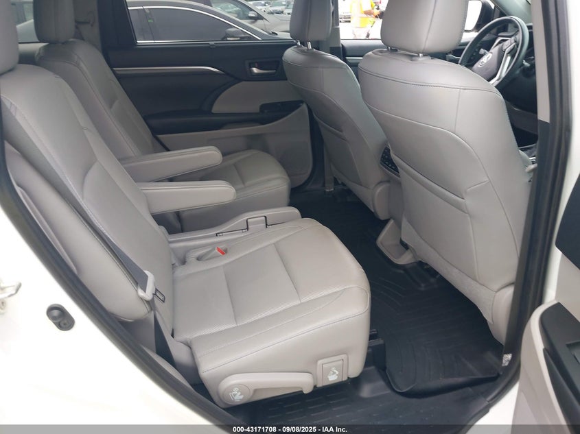 2019 TOYOTA HIGHLANDER LIMITED PLATINUM - 5TDYZRFH9KS303403
