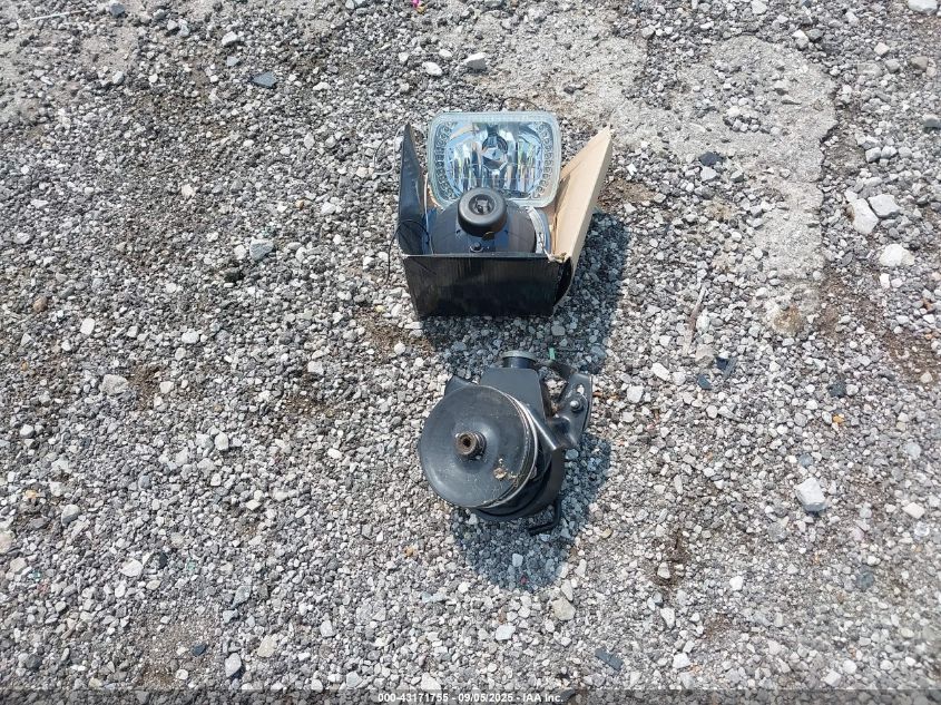 1987 Jeep Wrangler Laredo VIN: 2BCCZ8145HB534822 Lot: 43171755