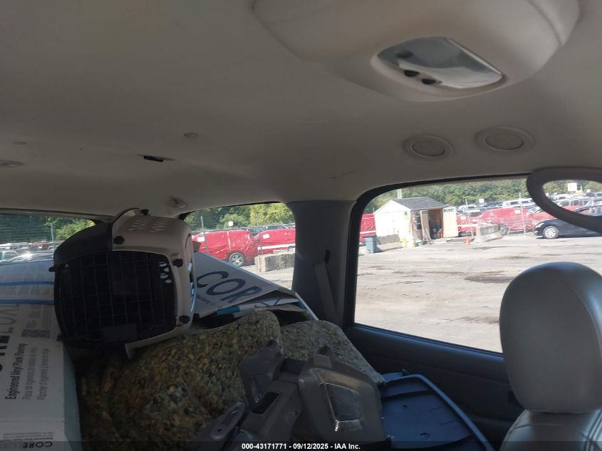 2005 Chevrolet Tahoe Z71 VIN: 1GNEK13T15R211455 Lot: 43171771