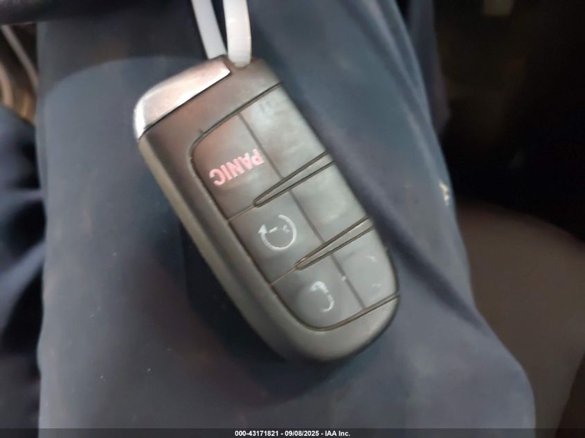 2019 Jeep Renegade Latitude 4X4 VIN: ZACNJBBBXKPJ81650 Lot: 43171821