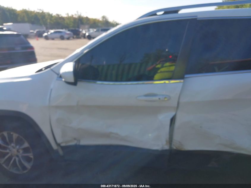 2019 Jeep Cherokee Latitude Plus Fwd VIN: 1C4PJLLB5KD184079 Lot: 43171872