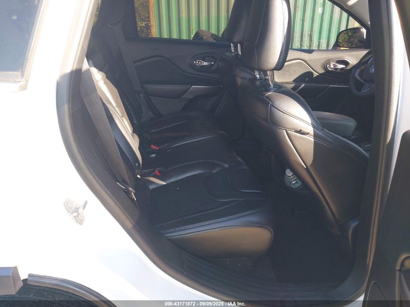 2019 Jeep Cherokee Latitude Plus Fwd VIN: 1C4PJLLB5KD184079 Lot: 43171872