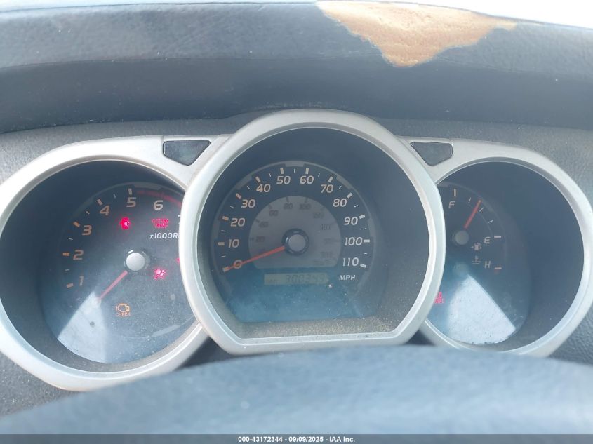 2004 Toyota 4Runner Sr5 V8 VIN: JTEBT14R040031488 Lot: 43172344